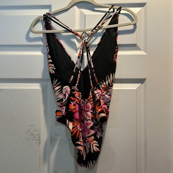 Volcom You Da Palm Black Tropical Floral Plunge One Piece Swimsuit S Low Back - Picture 7 of 9
